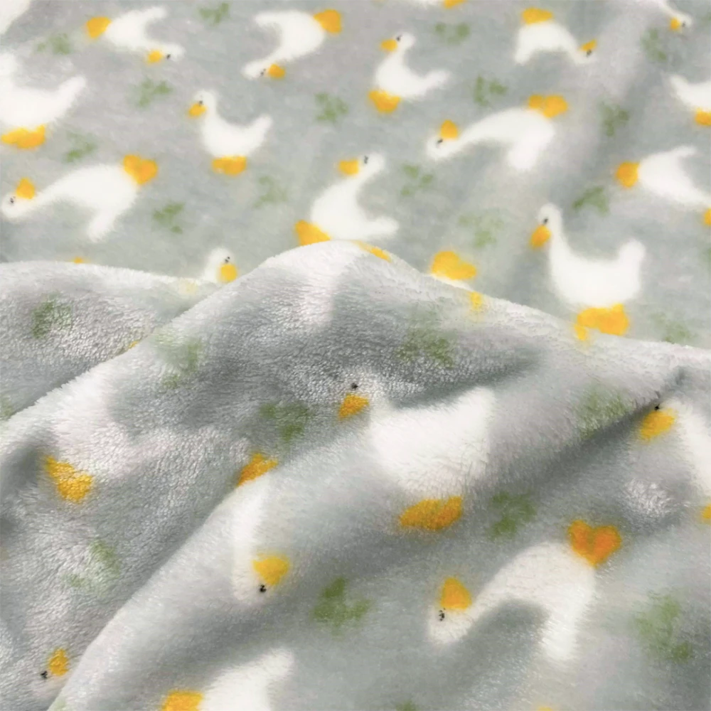 Manta Fleece Premium Cisne 100% Poliéster 1,60m Largura - Cisnei
