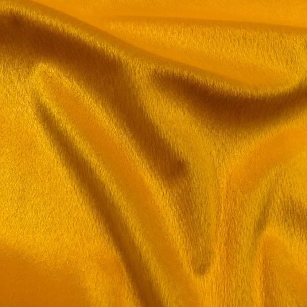 Pelúcia Velboa Lisa - 1,50m largura - Amarelo ouro