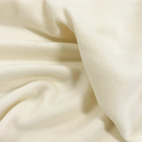 Soft Liso 100% Poliéster 1,50m Largura - Creme